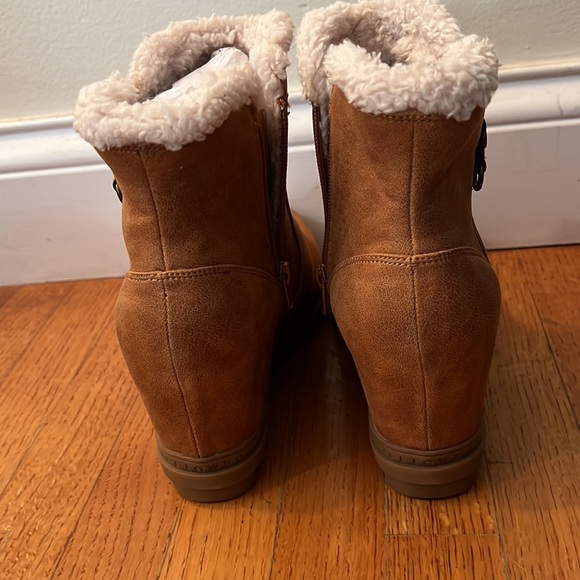 Camel Wedge Boots with Fleece | Wedge Heel Winter Boots Size 11 - Picture 10 of 10